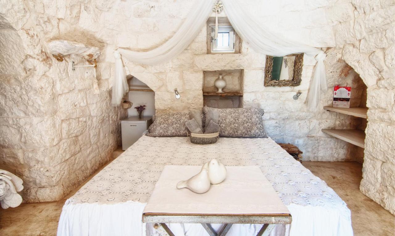 Puntebianche B&B Челье-Мессапика Экстерьер фото